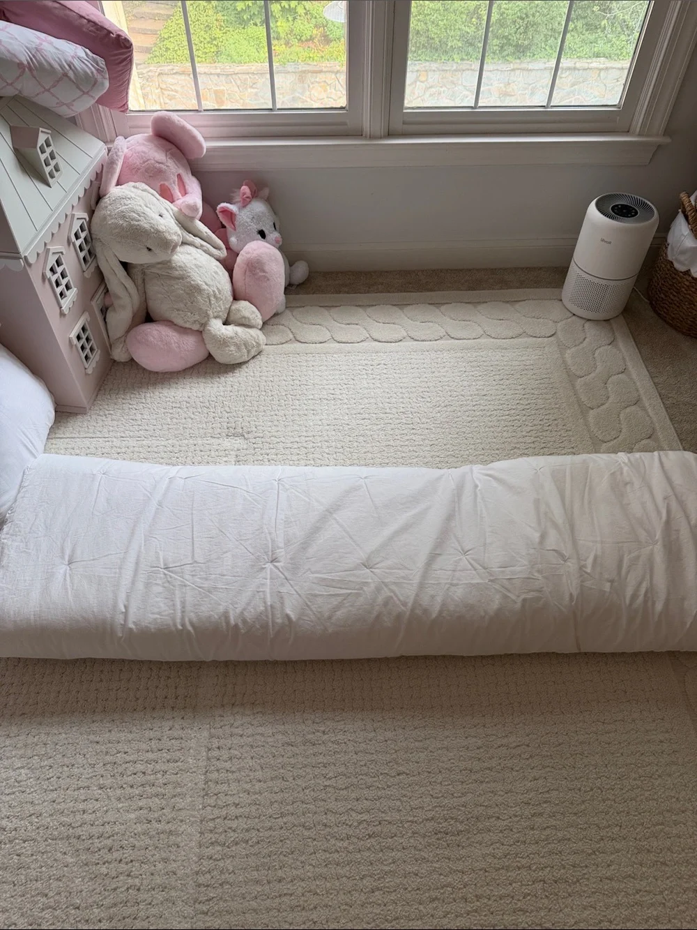 Pottery Barn Kids White comforter with Pink Stripe Ribbon Bows
